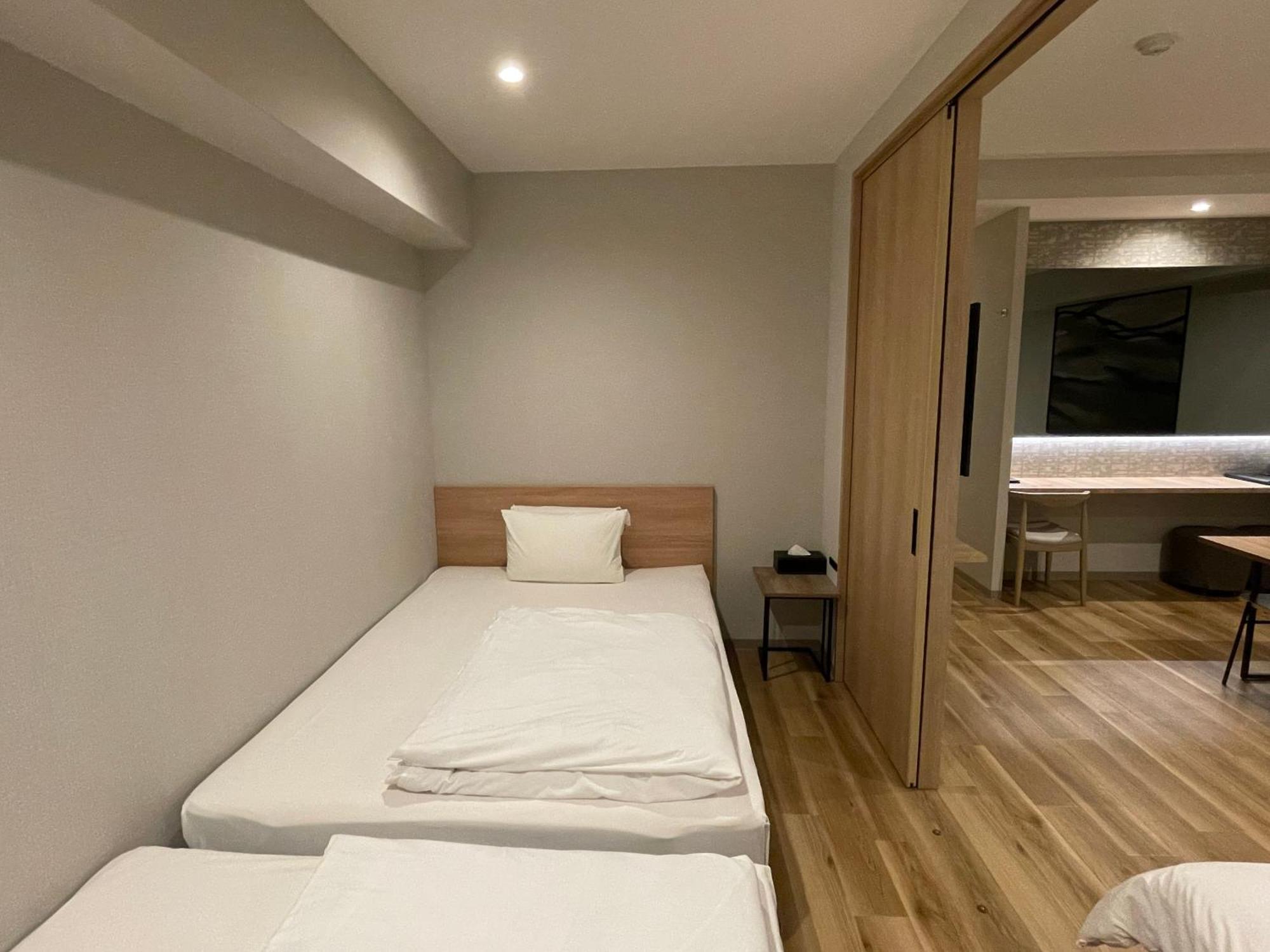 Comforts81 Shinsaibashi Ósaka Pokoj fotografie